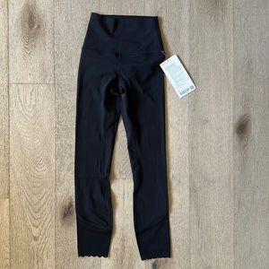 align 25" *scallop black size 0 lululemon nwt